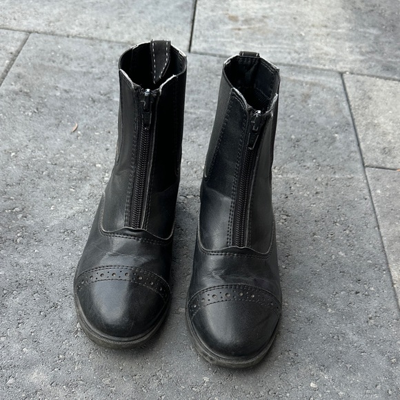 Dover Saddlery Black Kids' Riding Boots with Zipper - Picture 1 of 6